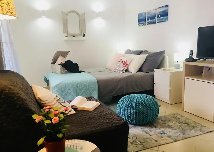 Apartment With Parking Space Palit, Rab - 22466